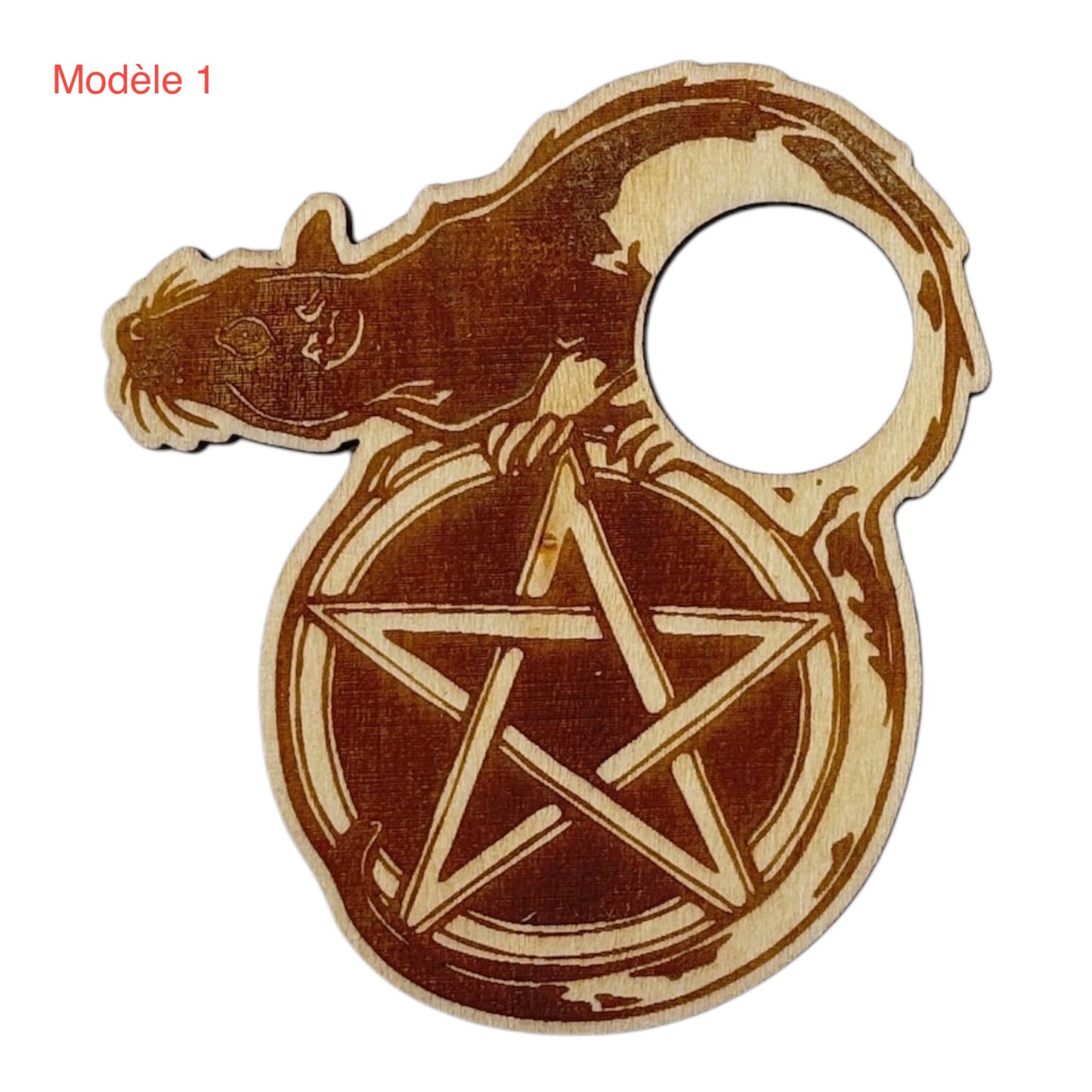 Support à pierre en bois avec pentacles et rat fabrication française et artisanale d'inspiration zen et bien-être , grossiste en lithothérapie et ésotérisme