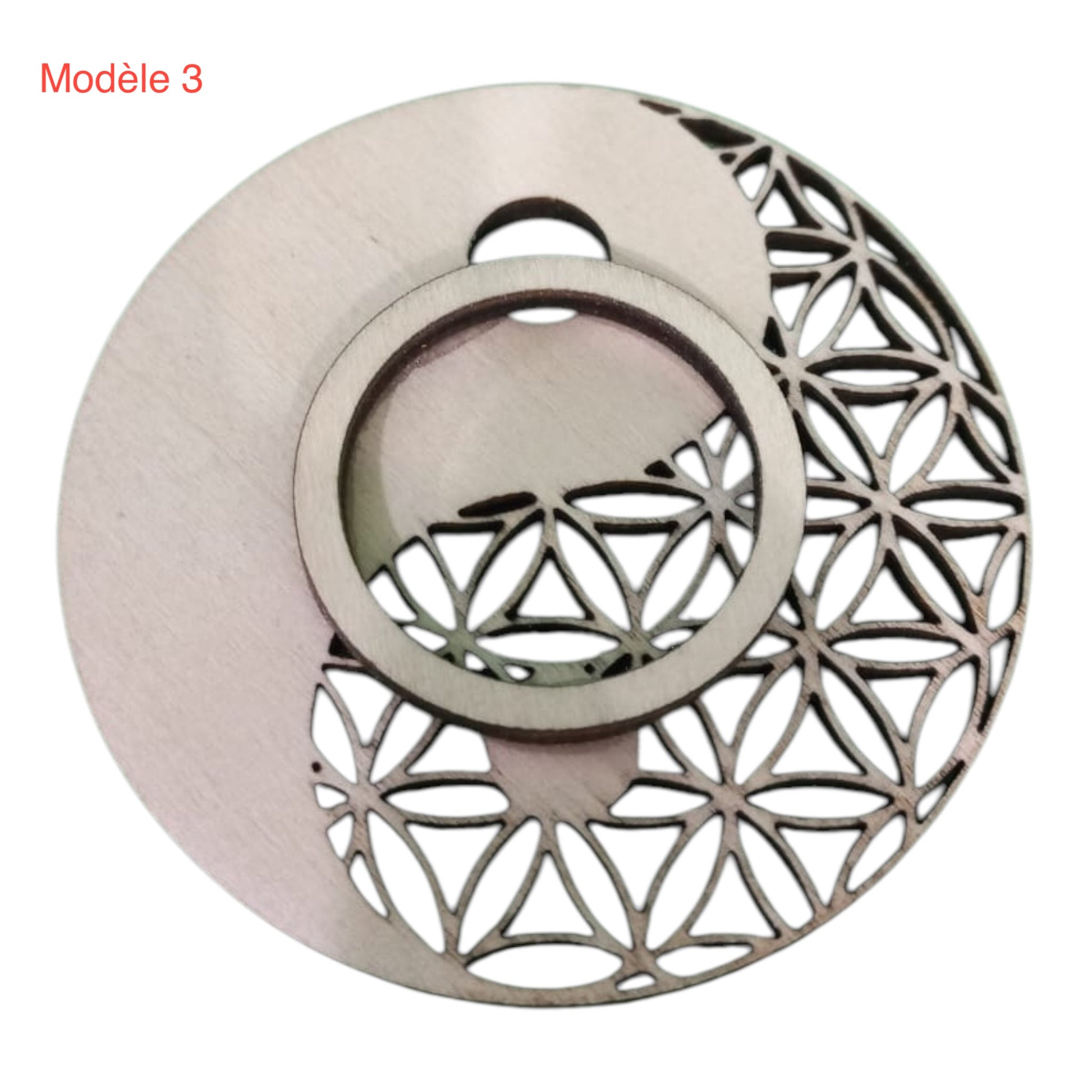 Support à pierre en bois Fleur de vie Yin Yang , grossiste en lithothérapie et ésotérisme fabrication française et artisananle , inspiration bien-être et zen 